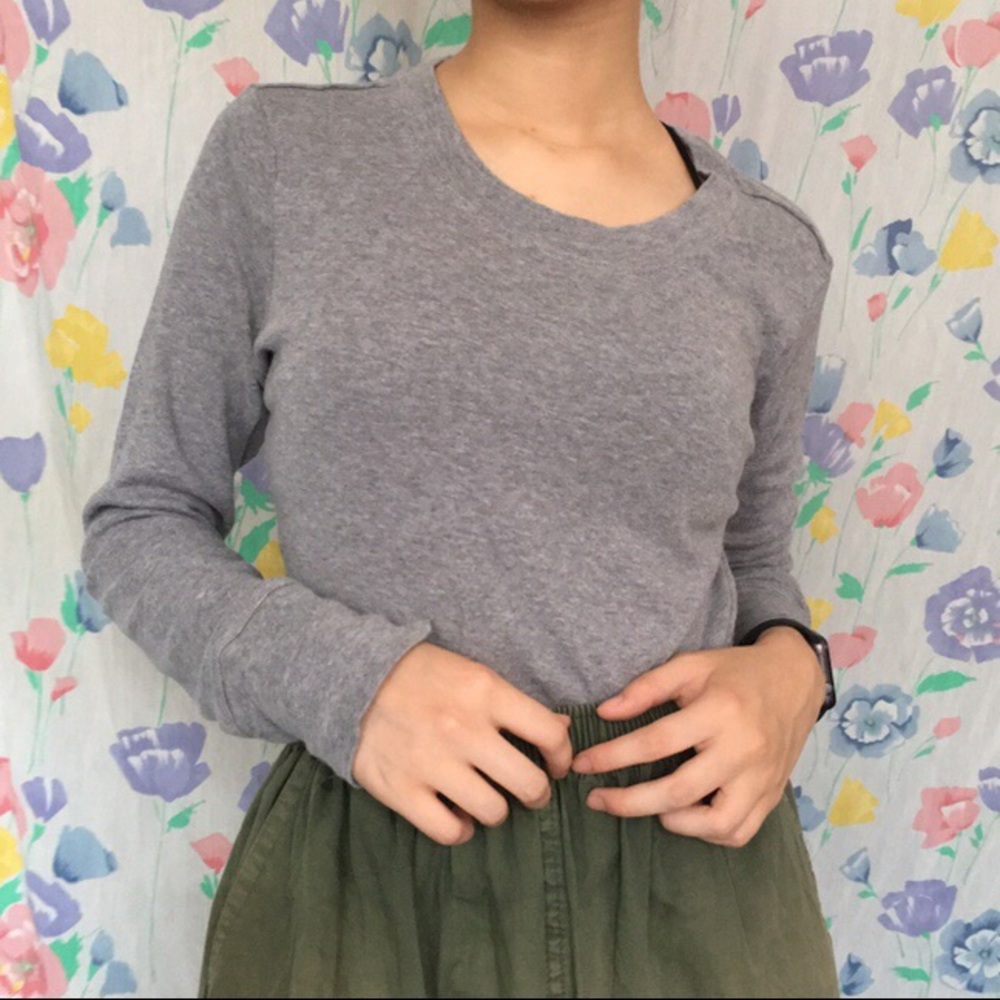 Basic Grey Gap Long Sleeve Tee